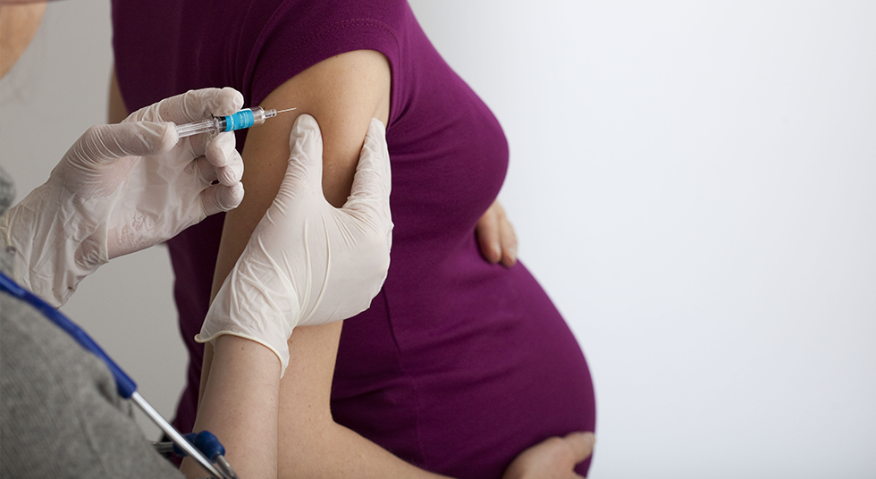 Vacinas para grávidas: saiba quais são indispensáveis