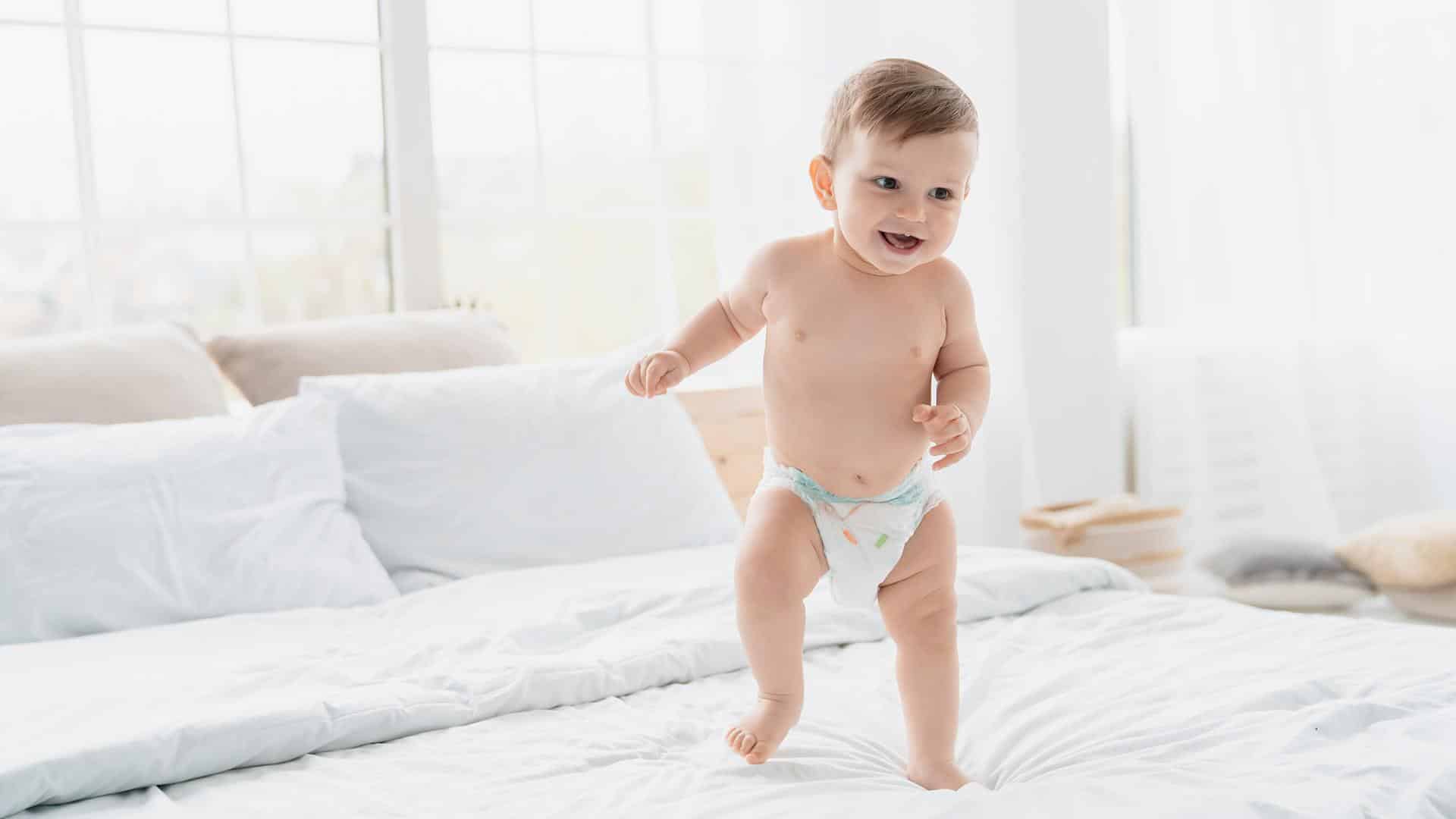 bebê caiu da cama