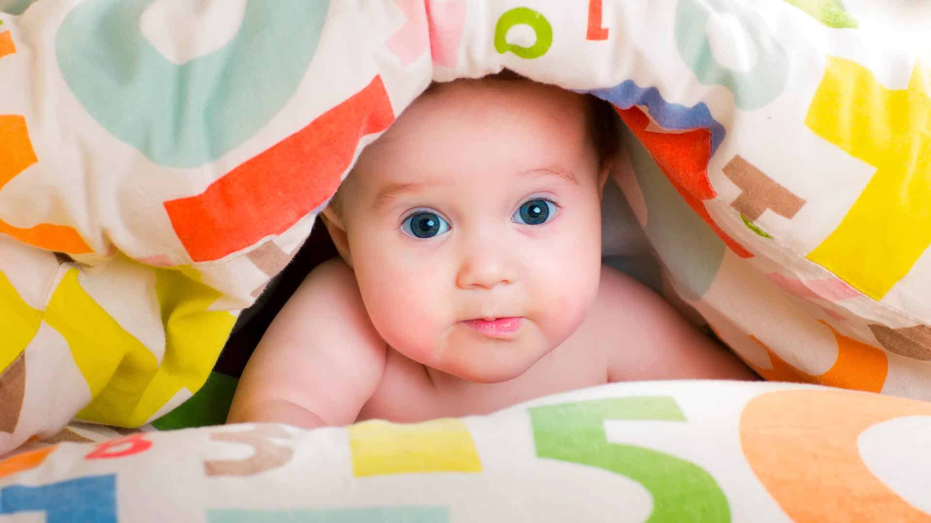 Bebê em seus três primeiros meses
