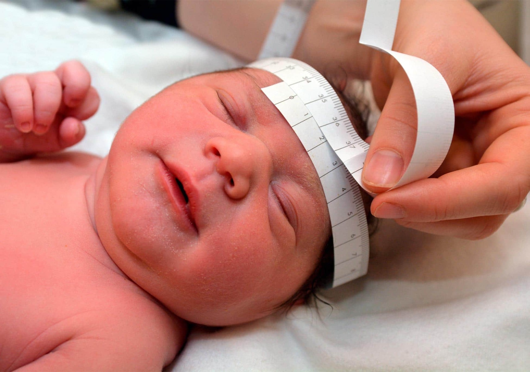Medição da cabeça do bebê